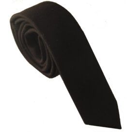 corbata negra de lana estrecha